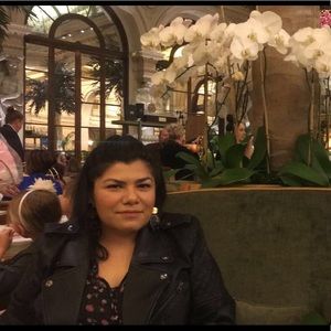 Meet your Posher, Diana